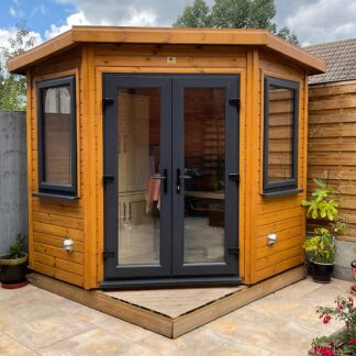 Corner Garden Room