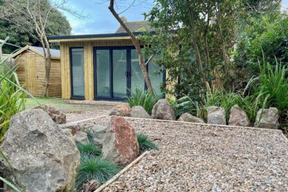 Elite Garden Room in Garden