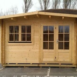Brenzett Log Cabin