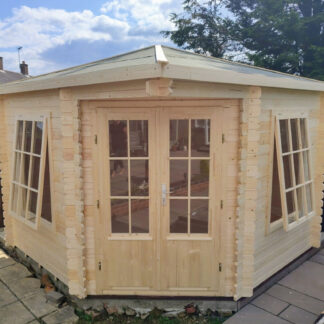 Value Hastings Log Cabin