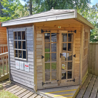 Corner Belvoir summerhouse 8 x 8 (Pic 1)