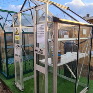 4 x 4 Birdlip Greenhouse-ex display