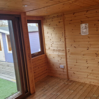 Contemp Garden Room 04