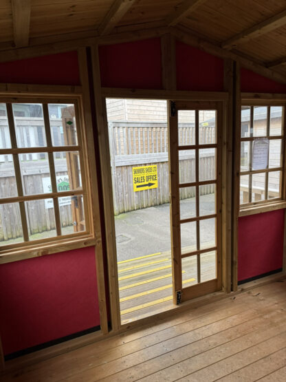 10 x 8 Loglap Cabin With Veranda (Ex Display) - Image 3