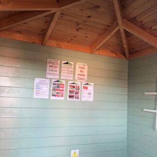 London 2.6Mx2.6M 28MM Logs Cabin Internal 1