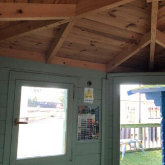 London 2.6Mx2.6M 28MM Logs Cabin Internal 5