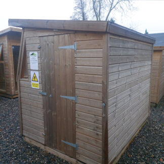 Single pot shed 8x6' back right corner view