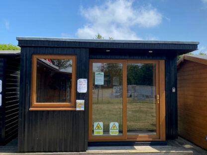 12x10 Contemporary Garden Room (Ex Display)