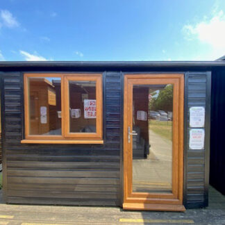 8×10 Traditional Garden Room Front