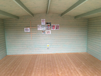 5M x 3.8M Untreated Interlocking Olympian Gold Log Cabin (40mm Value Deluxe) (Ex Display) - Image 3