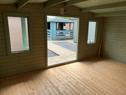 5M x 3.8M Untreated Interlocking Olympian Gold Log Cabin (40mm Value Deluxe) (Ex Display) - Image 4