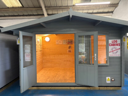3.8M x 3M Untreated Interlocking Olympian Silver Log Cabin (40mm Value Deluxe) (Ex Display) - Image 3