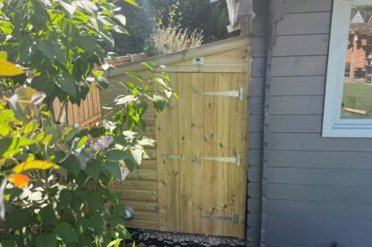 Reverse Pent Shed